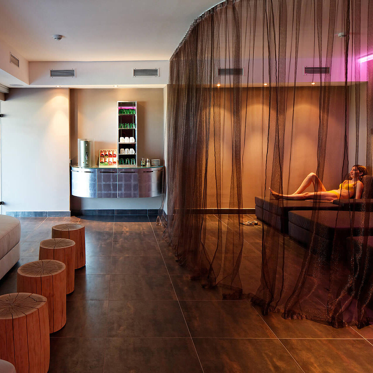 Gesamtaufnahme des Wellnessbereichs des Hotel Nationalpark